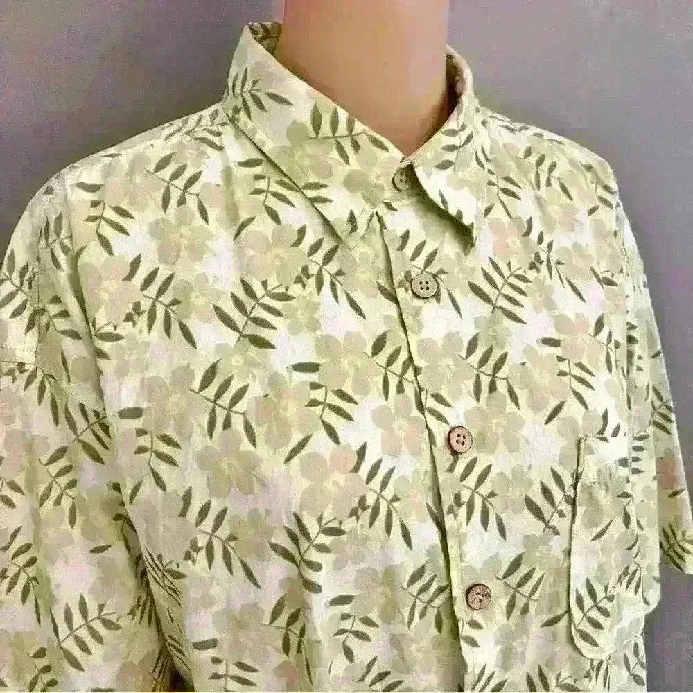 Vintage Oversized floral pastel green short sleeves button down shirt blouse